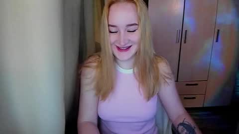 Snapshot of kitten_sun chatting on 29, 5, 2026 kitten_sun online show from 29, 5, 2026