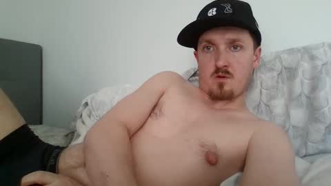 Snapshot of kittenfoxxx chatting on 4, 3, 2025 kittenfoxxx online show from 4, 3, 2025