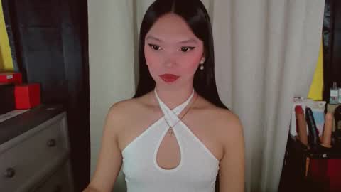Snapshot of kitteylovesyou chatting on 27, 4, 2026 KITTY online show from 27, 4, 2026