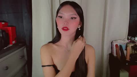 Snapshot of kitteylovesyou chatting on 6, 5, 2026 KITTY online show from 6, 5, 2026