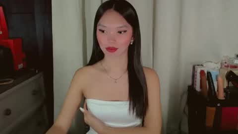 Snapshot of kitteylovesyou chatting on 23, 5, 2026 KITTY online show from 23, 5, 2026
