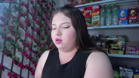 Snapshot of kitty__pinnk chatting on 13, 5, 2026 KAROL online show from 13, 5, 2026