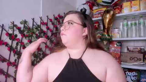 Snapshot of kitty__pinnk chatting on 1, 7, 2026 KAROL online show from 1, 7, 2026