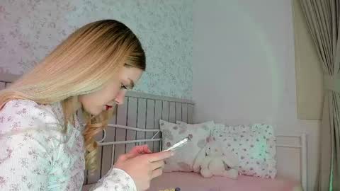 sophie online show from 8, 5, 2026