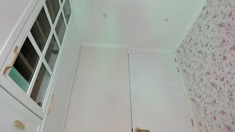 Snapshot of kitty__sophie chatting on 8, 6, 2026 sophie online show from 8, 6, 2026