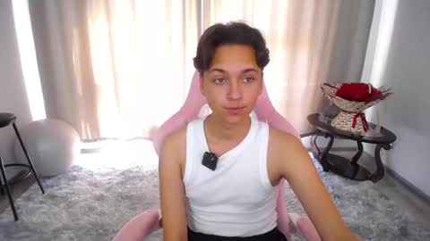 Snapshot of kitty_boy246 chatting on 12, 9, 2025 Andrew online show from 12, 9, 2025