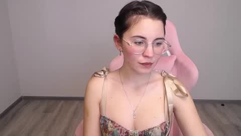 Snapshot of kitty_boy246 chatting on 14, 10, 2025 Andrew online show from 14, 10, 2025