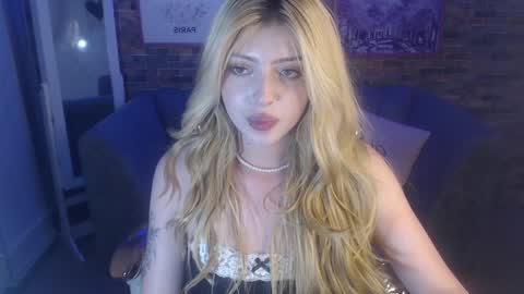 kitty_fox_b online show from 21, 12, 2024