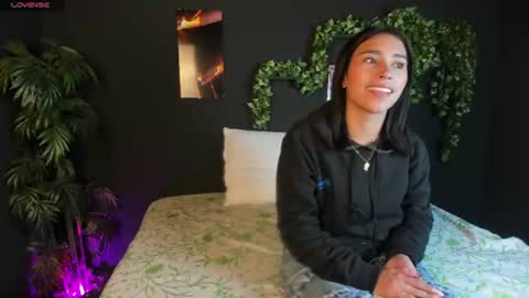 kitty_milan2 online show from 26, 6, 2026