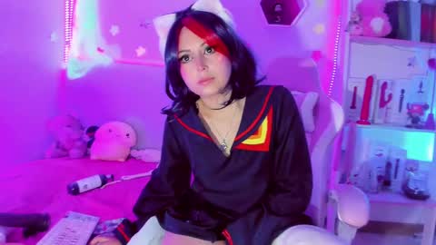     online show from 10, 3, 2025