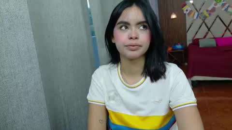 Snapshot of kitty_rousse01 chatting on 17, 6, 2026 online show from 17, 6, 2026
