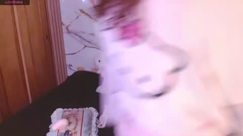 Snapshot of kittycatw chatting on 14, 7, 2026 LAURA help me reach 100likes online show from 14, 7, 2026
