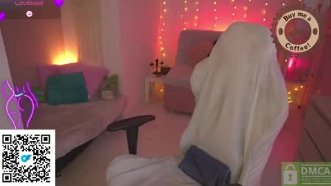 Snapshot of kittygrey chatting on 4, 6, 2026 Samantha Grey online show from 4, 6, 2026