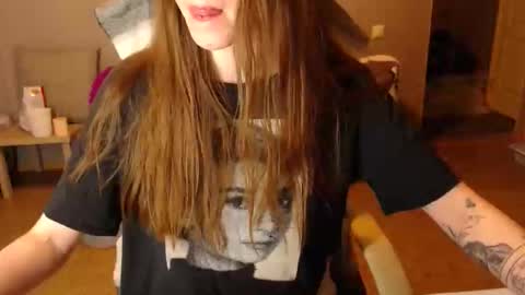 Snapshot of kittylovemoon chatting on 15, 5, 2026 KittyloveMoon online show from 15, 5, 2026