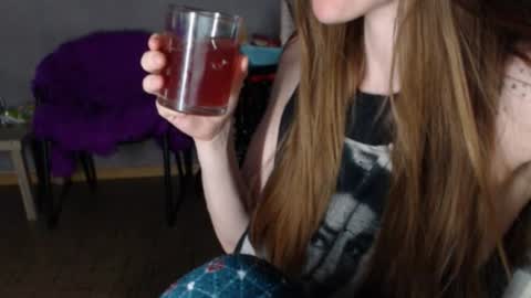 Snapshot of kittylovemoon chatting on 14, 6, 2026 KittyloveMoon online show from 14, 6, 2026