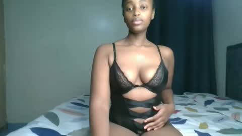 Snapshot of kittypettite chatting on 23, 5, 2026 Kittypettite online show from 23, 5, 2026