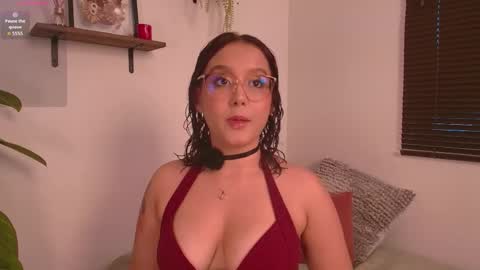 Snapshot of kittysophie_ chatting on 26, 4, 2026 Sophie online show from 26, 4, 2026