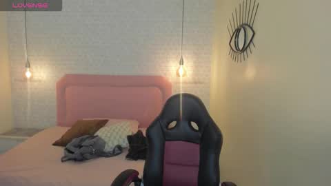  K I T T  Y  online show from 24, 3, 2026