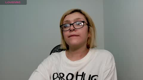 Snapshot of kittytrixy97 chatting on 5, 5, 2026 Kitty Trixy online show from 5, 5, 2026