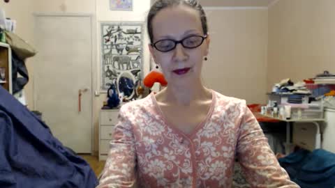 KiuminBerry online show from 21, 2, 2025