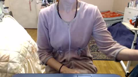 KiuminBerry online show from 9, 11, 2025