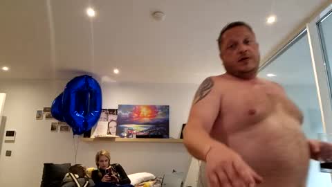 kjgib989 online show from 1, 3, 2025