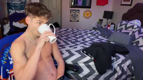 Kyle online show from 22, 12, 2024