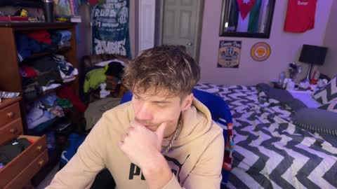 Kyle online show from 1, 1, 2025