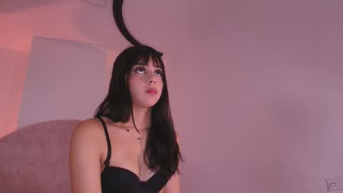 Snapshot of kkira_doll chatting on 11, 4, 2026 Kkira online show from 11, 4, 2026
