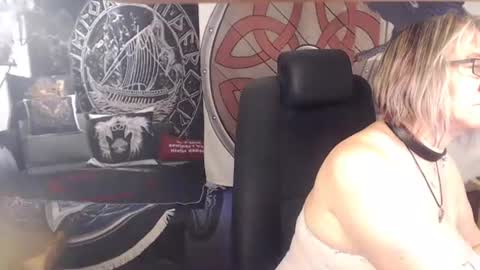 Michelle online show from 19, 11, 2025