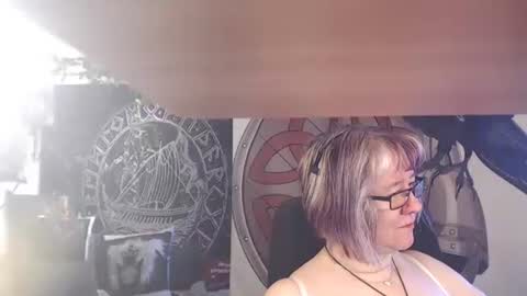 Snapshot of kleiner_teufel chatting on 22, 4, 2026 Michelle online show from 22, 4, 2026