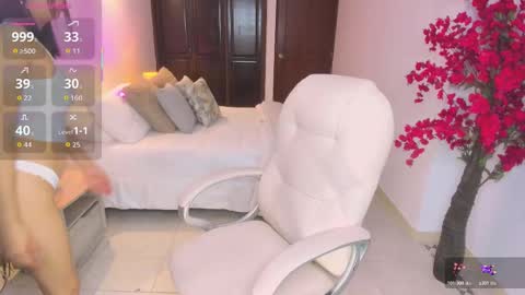 Kloe Brown online show from 23, 10, 2025