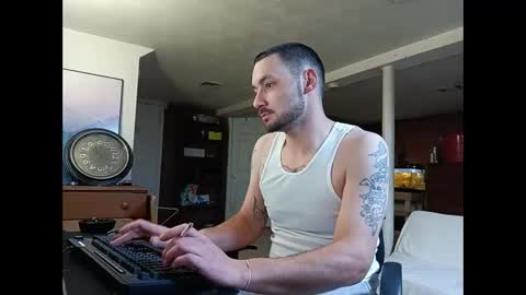 Snapshot of klou502 chatting on 2, 1, 2025 LOUiViLAN online show from 2, 1, 2025