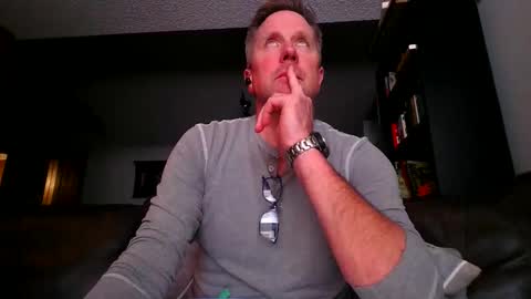 Snapshot of knight3975 chatting on 7, 5, 2026 Knight3975 online show from 7, 5, 2026