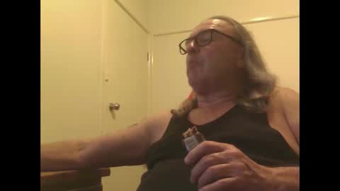 Snapshot of knobout chatting on 10, 6, 2026 knobout online show from 10, 6, 2026