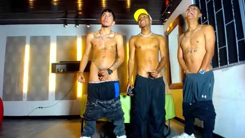 Snapshot of kobayaske chatting on 23, 2, 2026 kobayaske online show from 23, 2, 2026