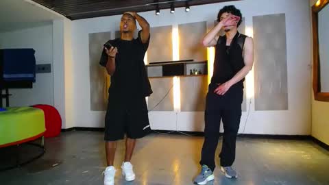 kobayaske online show from 5, 4, 2026