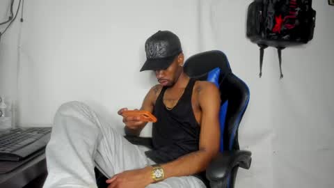 Snapshot of kofi_exotic_ chatting on 21, 5, 2026 kofi online show from 21, 5, 2026