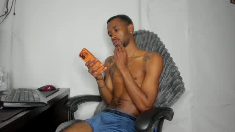 Snapshot of kofi_exotic_ chatting on 21, 5, 2026 kofi online show from 21, 5, 2026