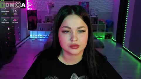 Mia online show from 9, 4, 2026