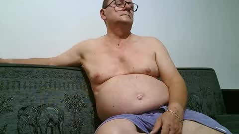 Snapshot of komputer123456789 chatting on 11, 10, 2025 Bogdan online show from 11, 10, 2025