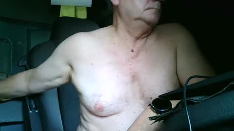 Snapshot of komputer123456789 chatting on 8, 11, 2025 Bogdan online show from 8, 11, 2025