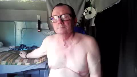 Snapshot of komputer123456789 chatting on 6, 3, 2026 Bogdan online show from 6, 3, 2026