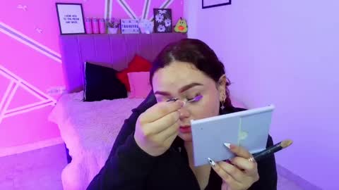 camila online show from 13, 4, 2026