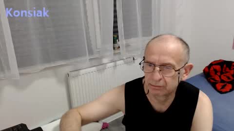 Snapshot of konsiak chatting on 9, 2, 2026 Komsiak online show from 9, 2, 2026