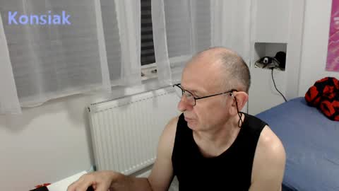 Snapshot of konsiak chatting on 5, 5, 2026 Komsiak online show from 5, 5, 2026