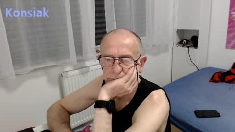 Snapshot of konsiak chatting on 6, 5, 2026 Komsiak online show from 6, 5, 2026