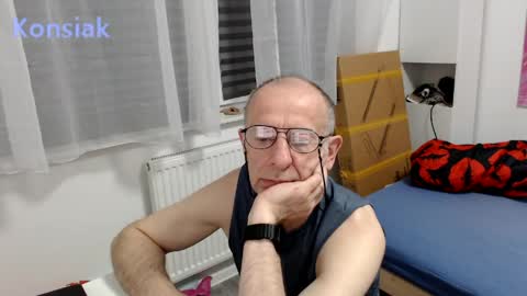 Snapshot of konsiak chatting on 18, 5, 2026 Komsiak online show from 18, 5, 2026