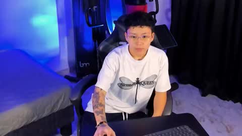 Sara  Altgirl  online show from 6, 11, 2025