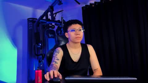 Sara  Altgirl  online show from 11, 11, 2025